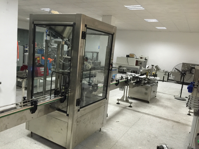 linha de tampas para máquinas de etiquetagem.jpg