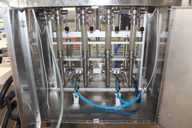 MÁQUINA DE ENVASE 4 cabeças (2).JPG