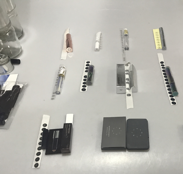 rótulos e produtos cosméticos para batom.jpg