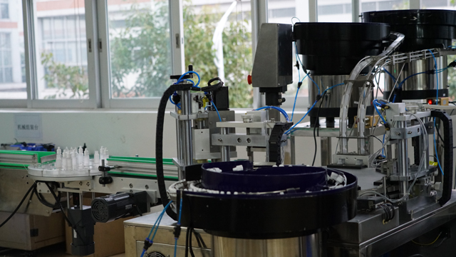 enchimento tampando rotulagem imagens.jpg