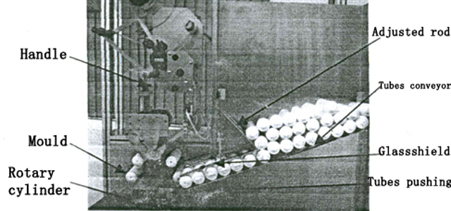 drawing of labeling machine for soft tubes ajuste para máquinas de etiquetagem.jpg
