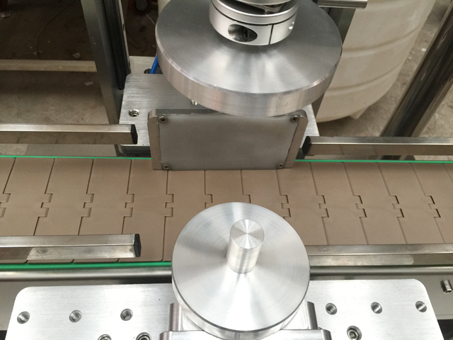 capper automático.jpg