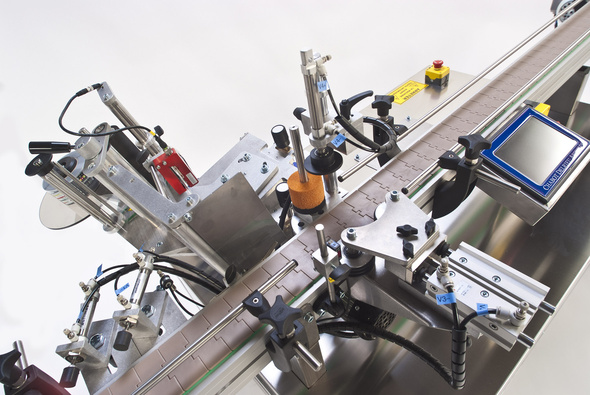 round bottle labeler equipment equipamento de etiquetagem de garrafas redondas.jpg