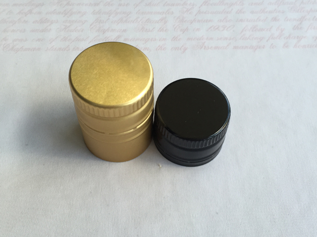 screw caps tampas de metal.jpg