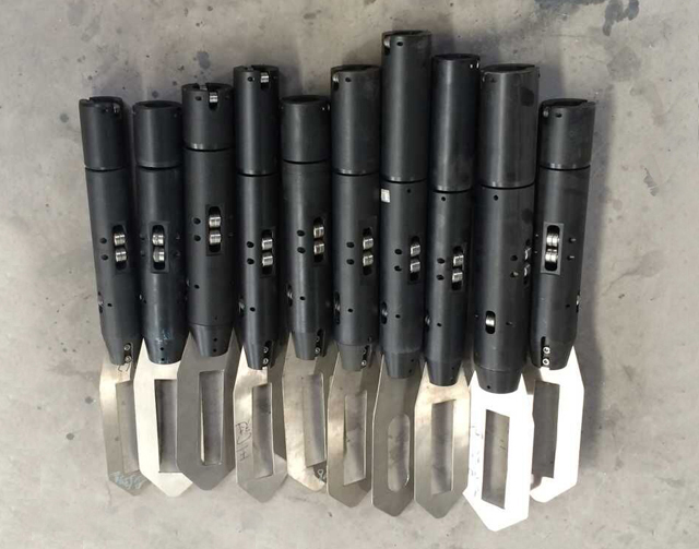 máquinas de etiquetagem de mangas de poste central.jpg