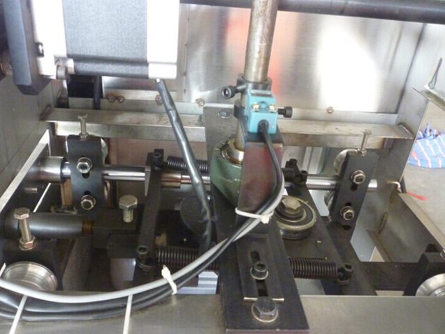 Estrutura de aço inoxidável para máquinas de embalagem.jpg