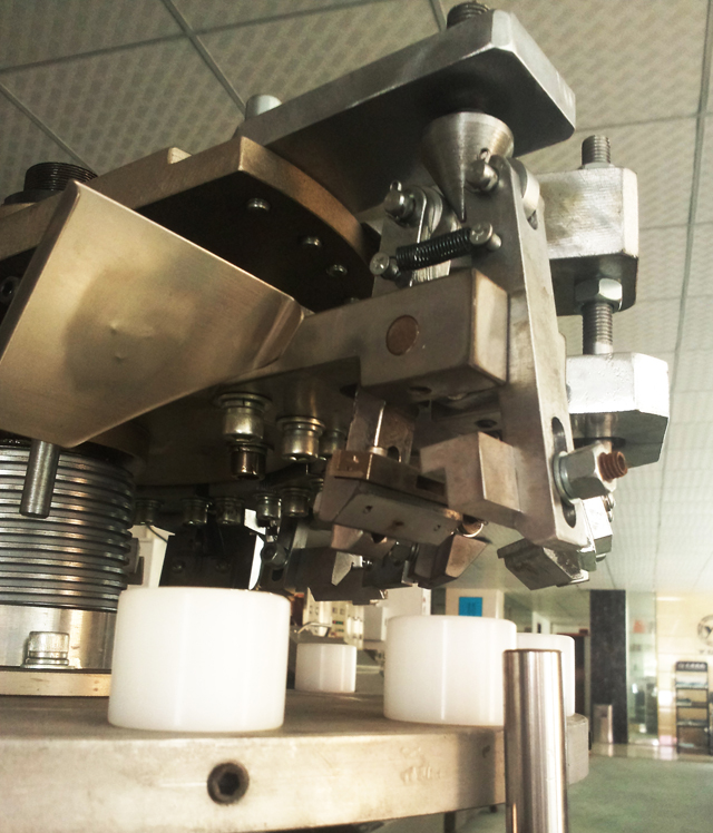 sealer part for metal hose enchimento de vedação para tubos de metal.jpg