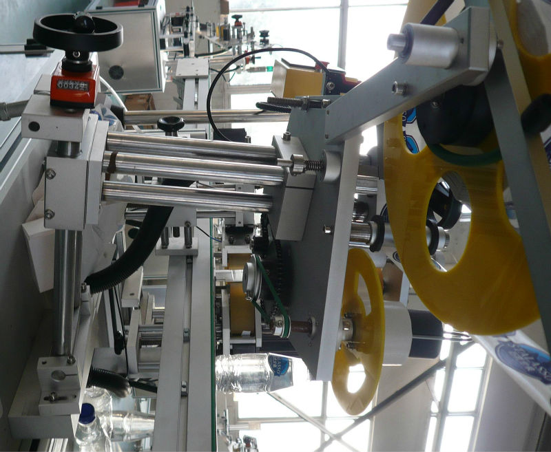 Máquina de colagem de etiquetas autoadesivas dupla face para cima e para baixo