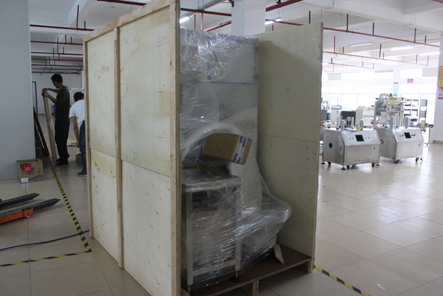 embalagem em caixa de madeira para etiquetagem horizontal (1).JPG