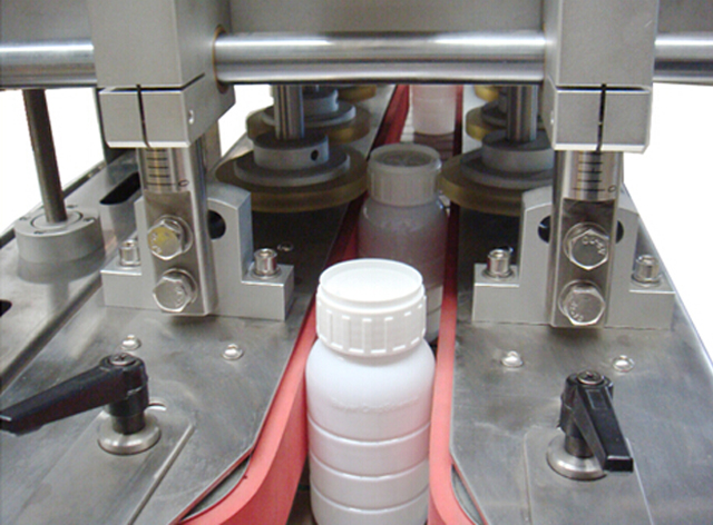 equipamento de tampagem de rosca.jpg