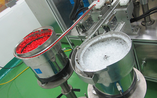 tigela de alimentação de tampas.jpg