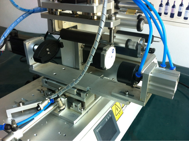 máquinas de etiquetagem cabeça de etiquetagem .jpg