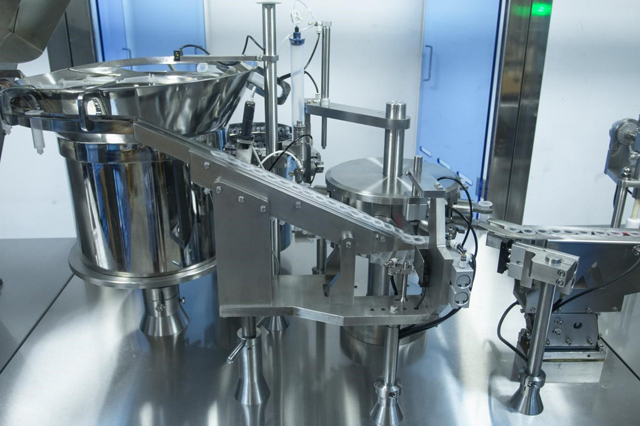 linha de enchimento de seringas (1).jpg