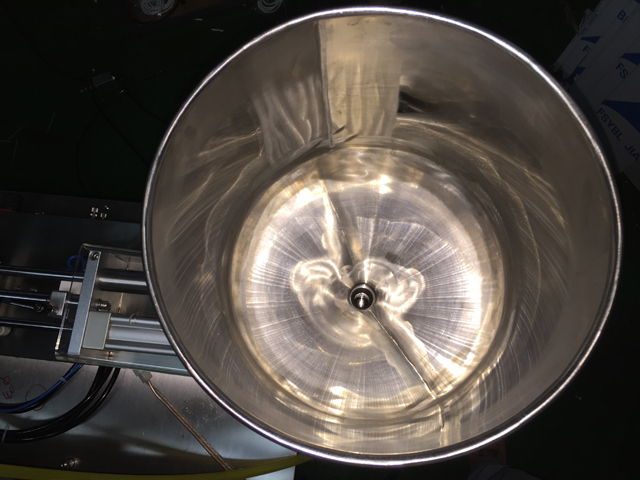 filling hopper for filling sealing funil de enchimento para selador ultrassônico filler.jpg