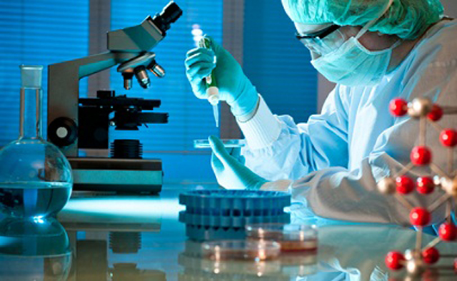 workers testing filling sealing samples teste-laboratorial-com-tubos-enchimento-selador.jpg