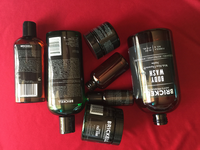 equipamento de rotulagem rolante para rotulagem de garrafas.jpg