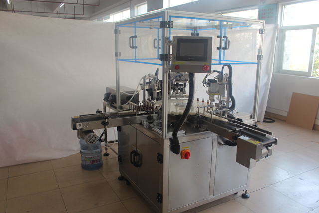 fotos reais de enchimento, tampando, rotulagem.jpg