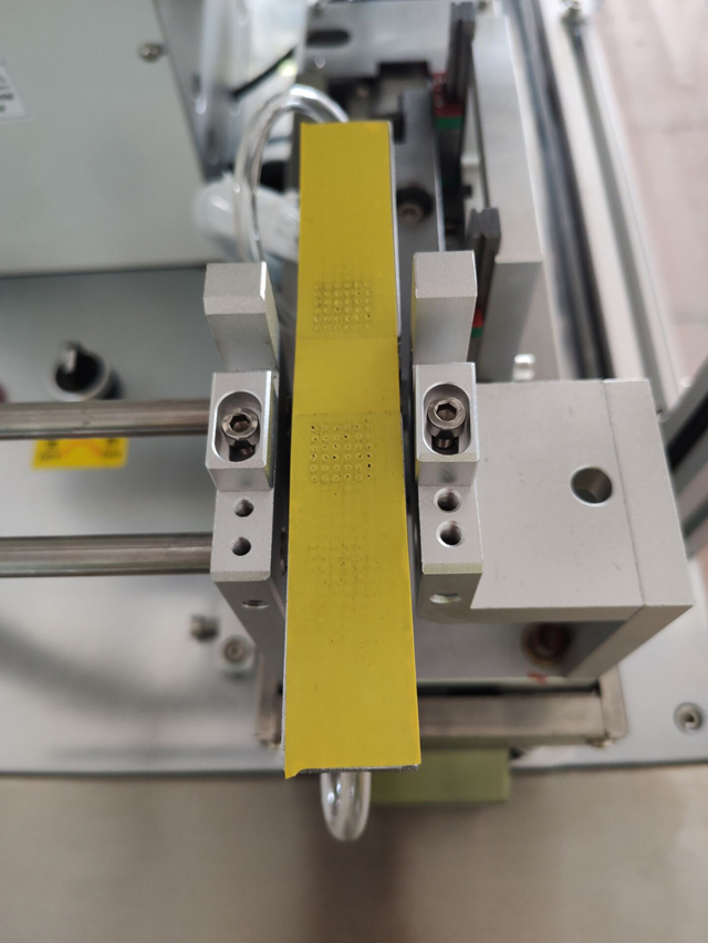 etiquetas impressão cabos fio máquina detalhes (6).jpg