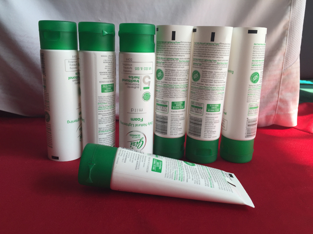 skin care tubes amostras de tubos enviadas por customer.jpg