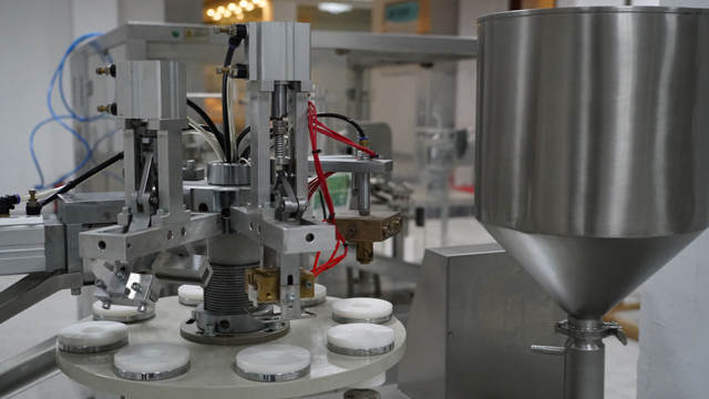 selador de tubo de plástico.jpg