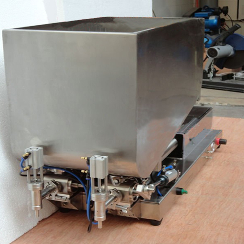 jam filling machinery semi automatic equipamento de enchimento de geleia.jpg