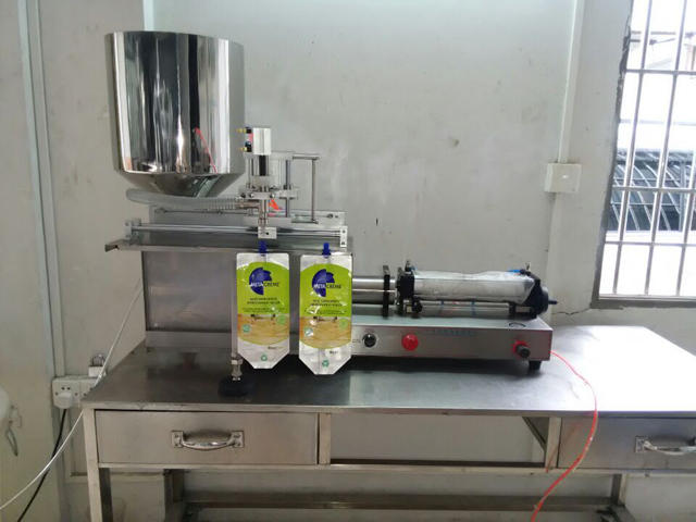 Máquina de enchimento de sacos de bico (4).jpg