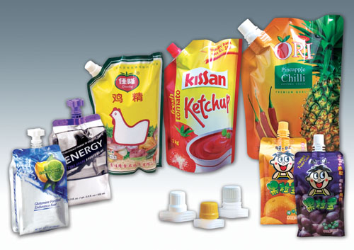 spout bags after filling sacos de bico de cabeça única enchendo com funil .jpg