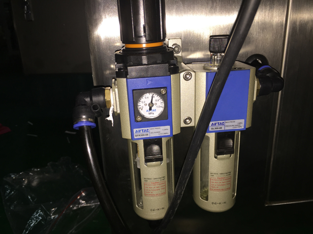 pneumatic part for filling sealing machine peça pneumática para máquina de enchimento e selagem.jpg