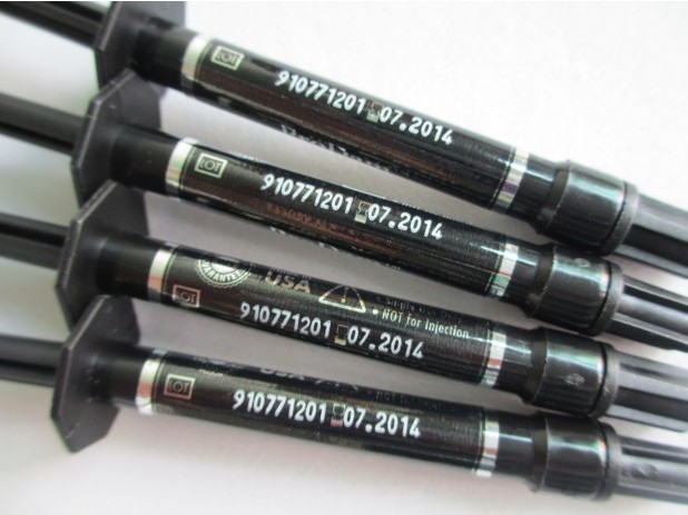 labeling printer machine for syringes impressão de etiquetagem de seringa.jpg